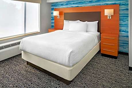 One-Bedroom Suite with City View