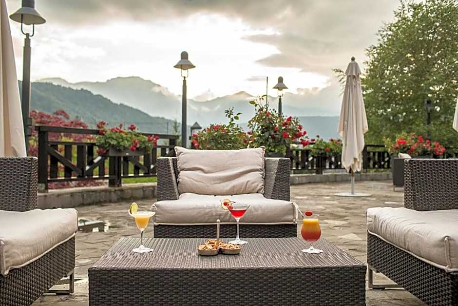 Lux Garden Hotel