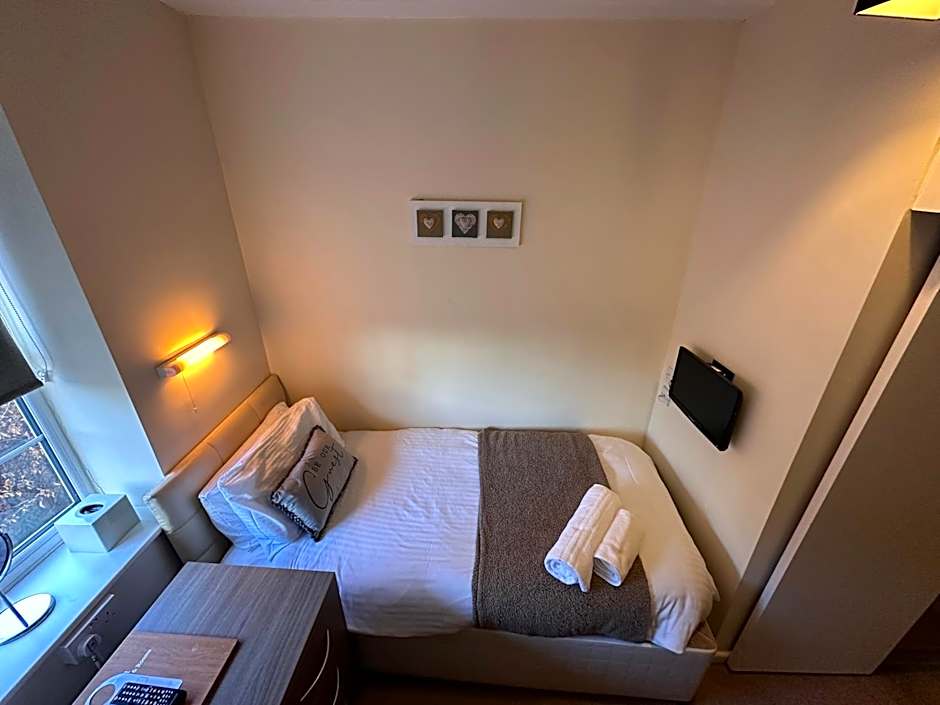 Pine Lodge Hotel & Restaurant Mansfield