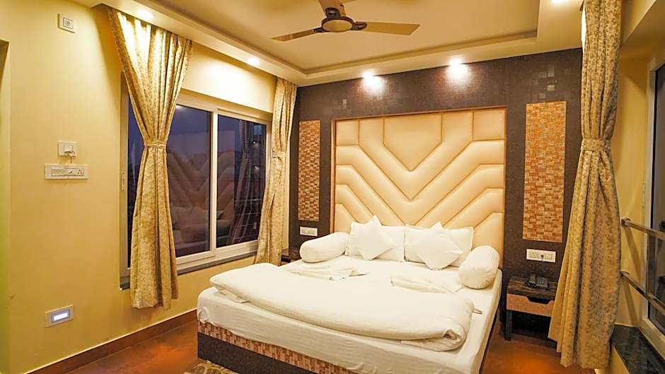Photo 1 of 5 of Deluxe, Side Sea View