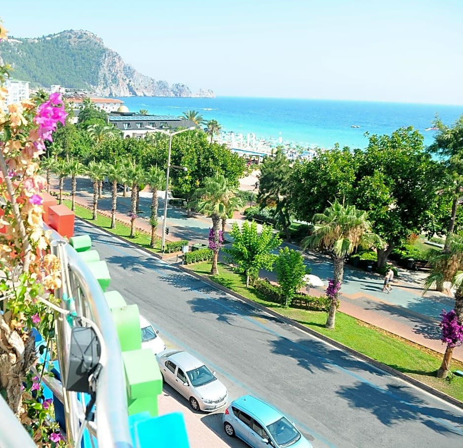 Kleopatra Beach Yildiz Hotel