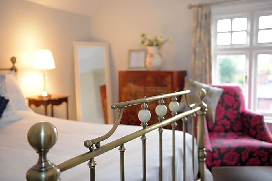 Maryville House Tearooms & Boutique B&B
