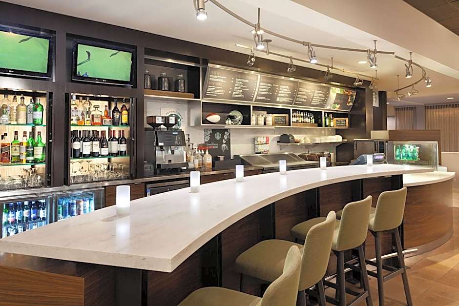 Courtyard by Marriott St. Petersburg Clearwater