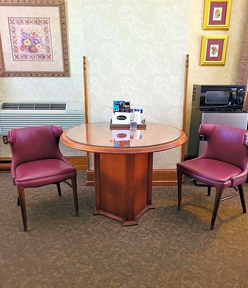 Altland House Inn & Suites