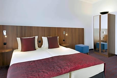 1 Double Bed Superior Room