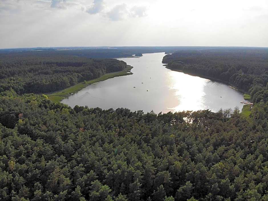 Domek letniskowy nad jeziorem w Stęszewku