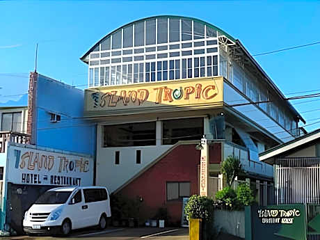 Island Tropic Hotel and Restaurant
