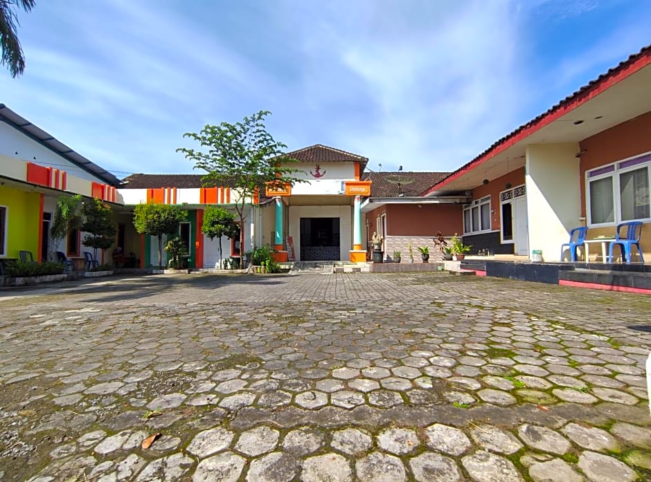 SPOT ON 91105 Hotel Salsabila