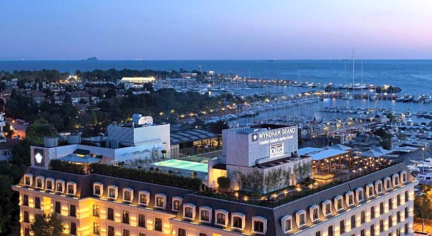 Wyndham Grand Istanbul Kalamis Marina Hotel