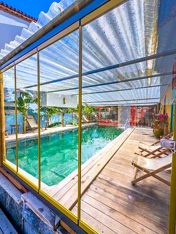 Banana Alaçatı Food & Stay - Adults Only