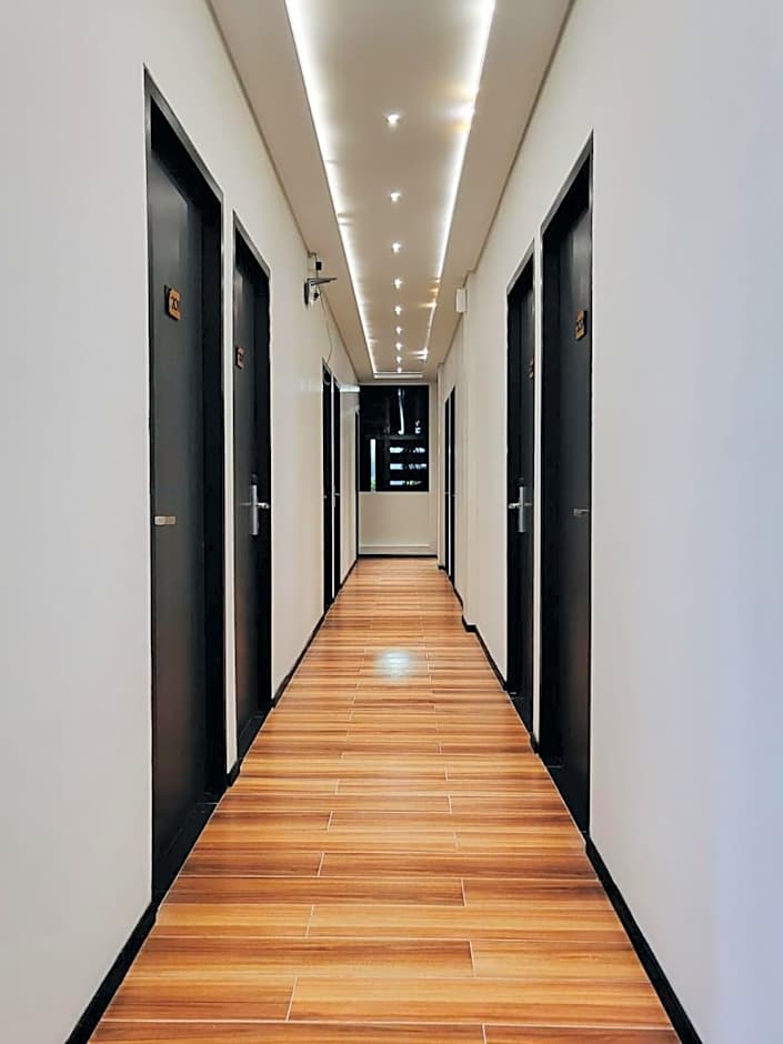 Grand Plaza Boutique Hotel