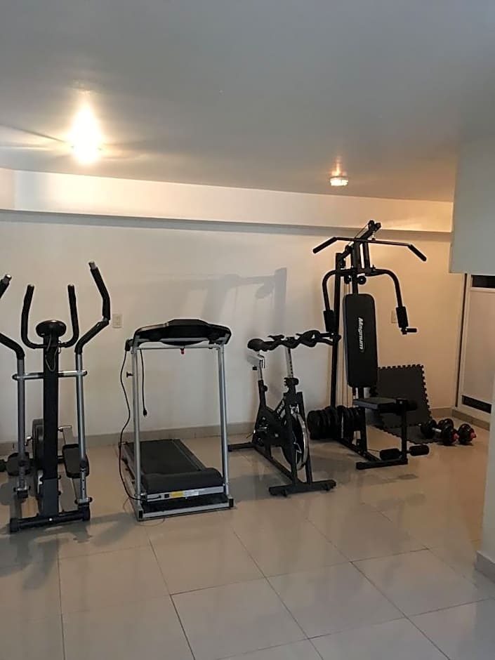 Grupo Kings Suites Chimborazo 567