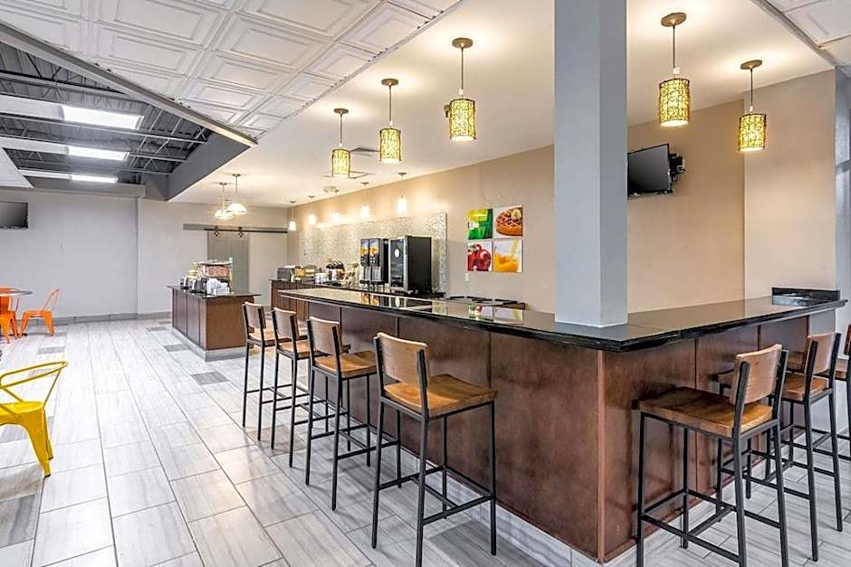 Americas Best Value Inn and Suites