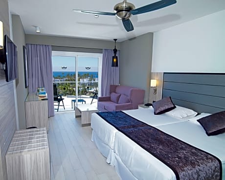 Double Room with partial sea view