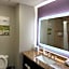 La Quinta Inn & Suites by Wyndham DFW Airport West - Euless