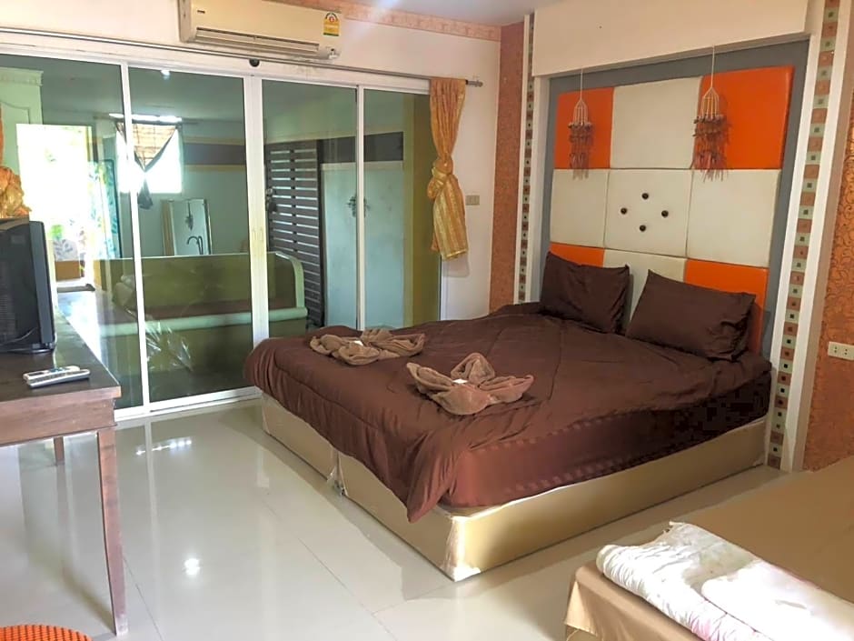 Petpumok Wangnamkhiao Hotel 