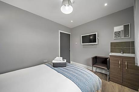 Double Room with Shared Bathroom