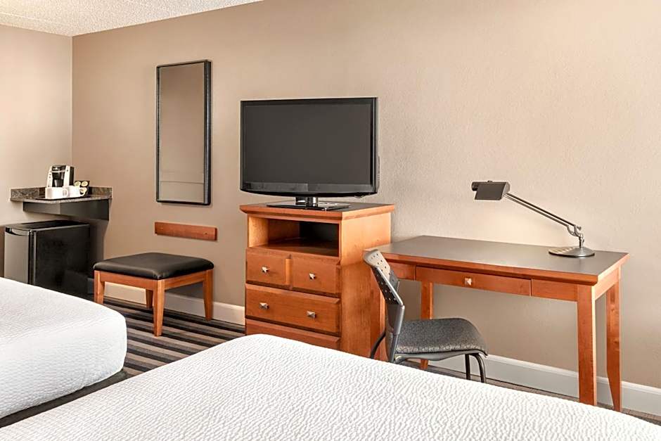 Royal Hotel Regina, Trademark Collection by Wyndham