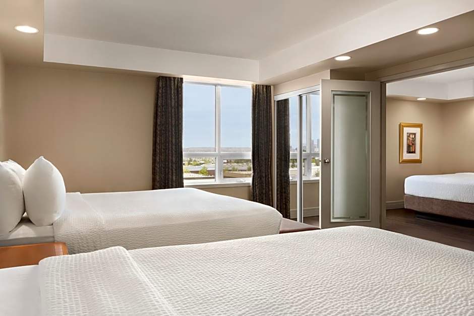 Grand Hotel & Conference Centre Calgary Airport, an Ascend Collection Hotel