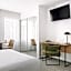 Quest Moonee Valley Hotel