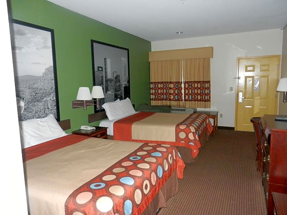 Super 8 by Wyndham Humble/Fm 1960/Hwy 59