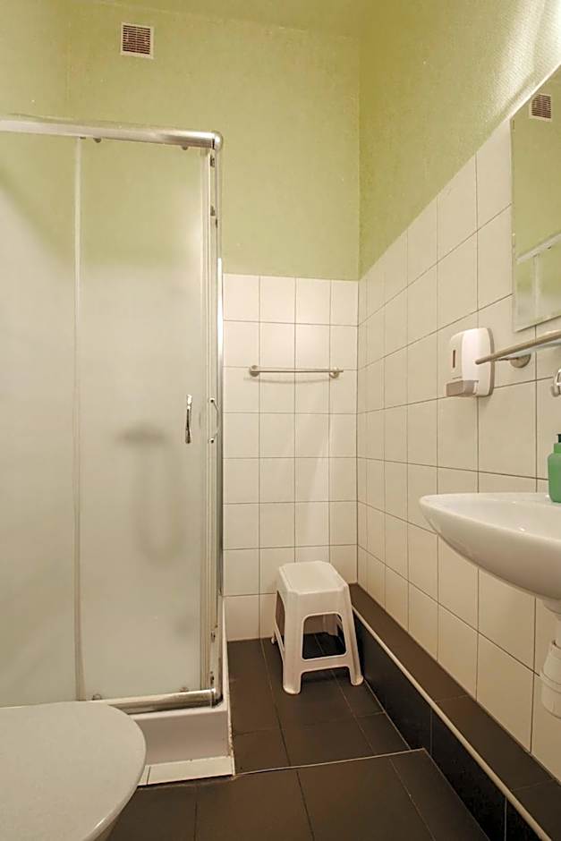 Red Carpet Hostel