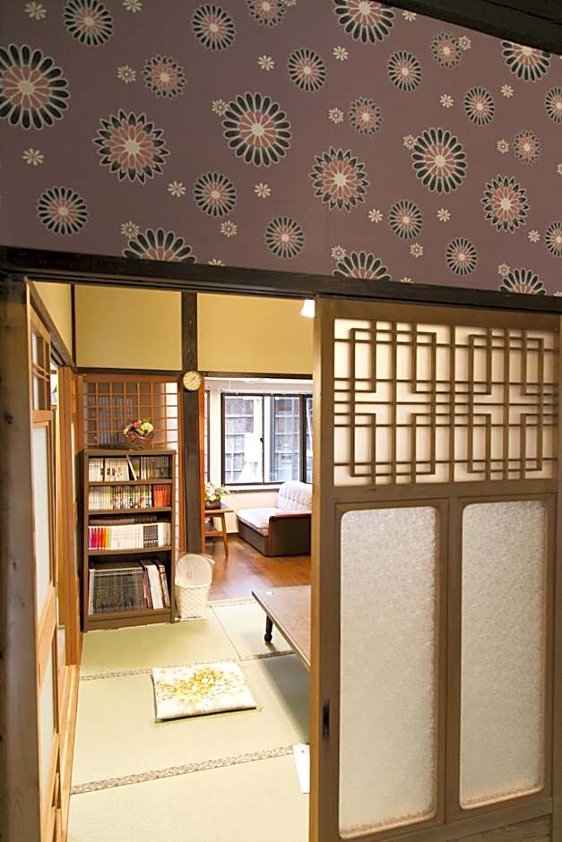 Female-Only Guesthouse Tomari-ya