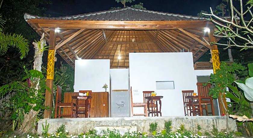 Kurnia Guest House & Spa 