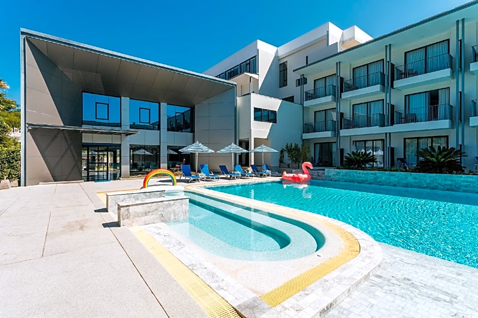 Seabed Grand Hotel Phuket - SHA Extra Plus