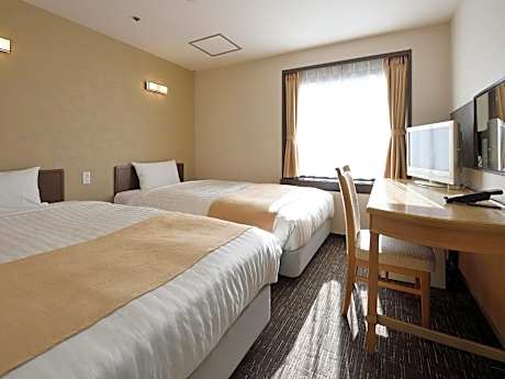 Twin Room - Non-Smoking