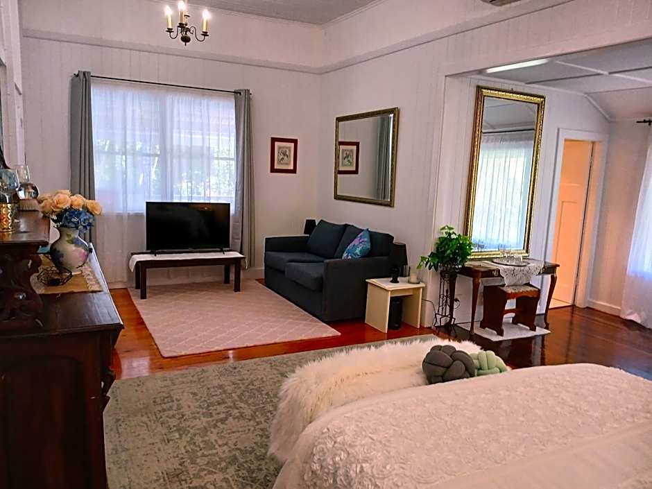 Memory Lane Accommodation