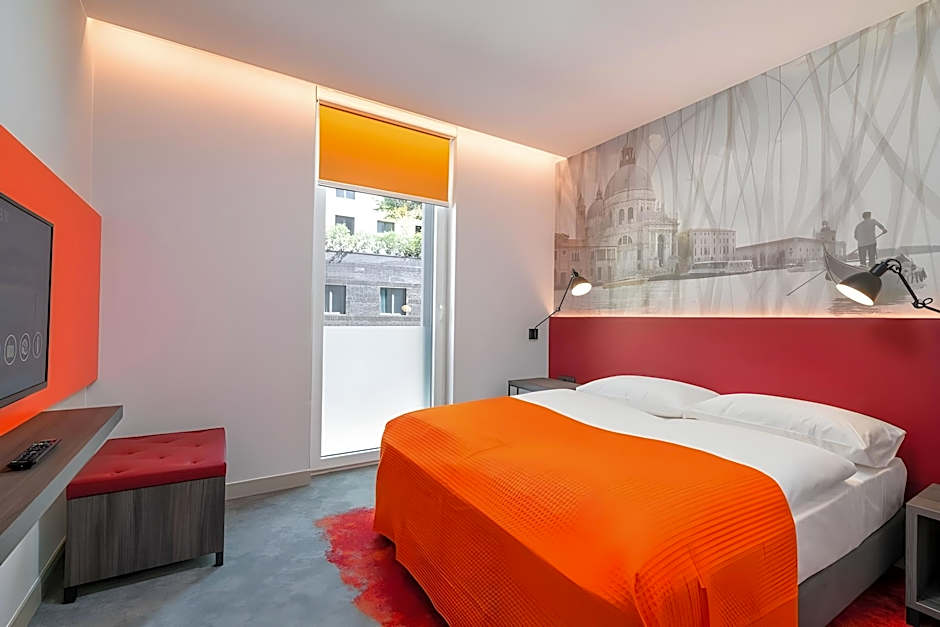 CAMPANILE DUISBURG CITY