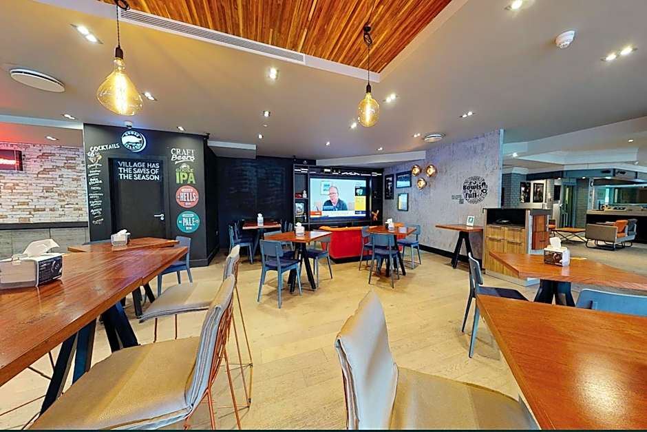 Village Hotel Leeds North