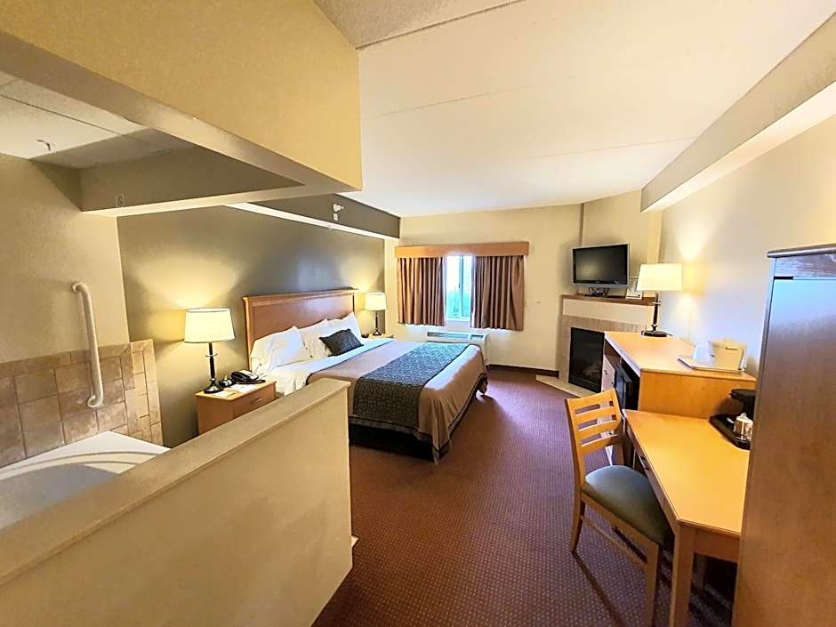 Photo 1 of 5 of 1 King Bed Suite