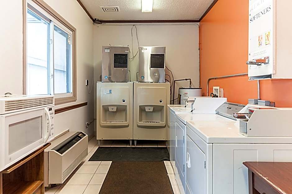 Motel 6-Southgate, MI - Detroit