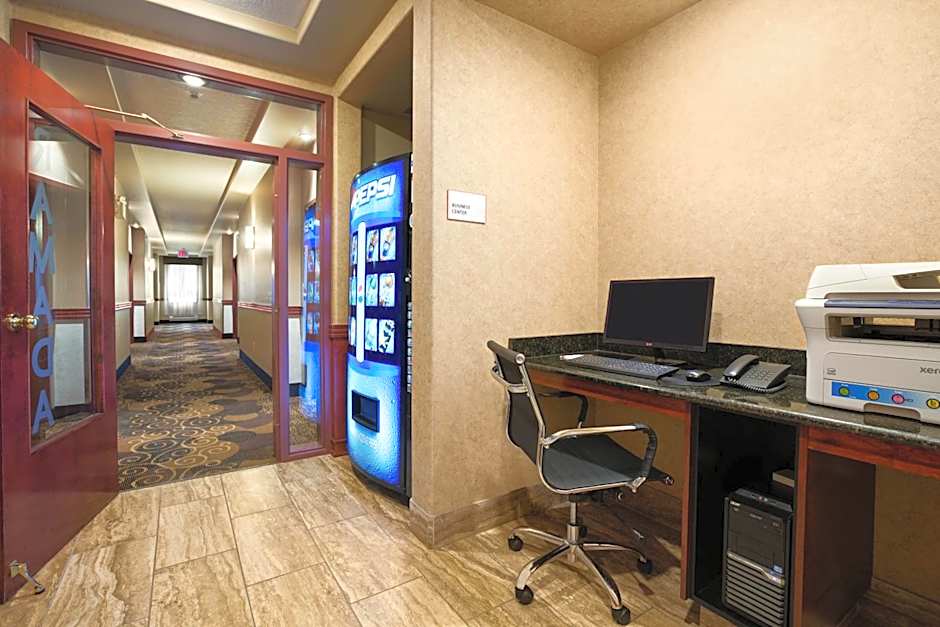 Ramada by Wyndham Edson