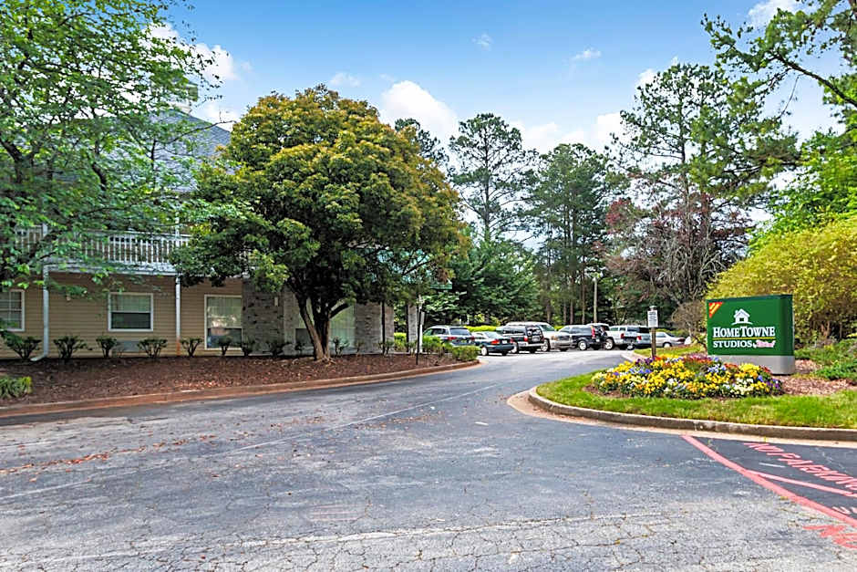 HomeTowne Studios Atlanta - Lawrenceville