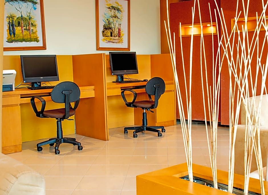 Holiday Inn Dar Es Salaam By IHG