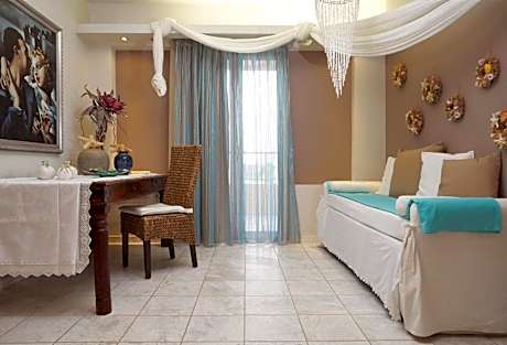 Deluxe Suite with Sea View