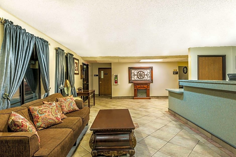 Super 8 by Wyndham Sulphur Lake Charles
