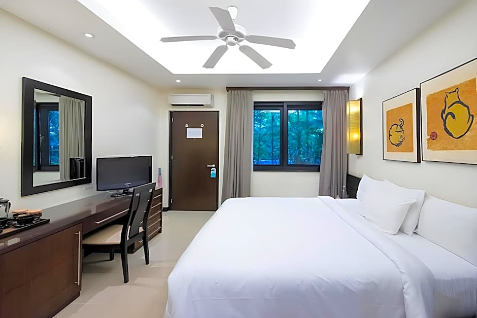 The Lokal Hotel Phuket