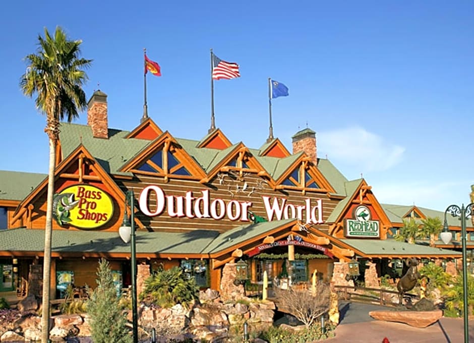 Silverton Casino Lodge - Newly Renovated