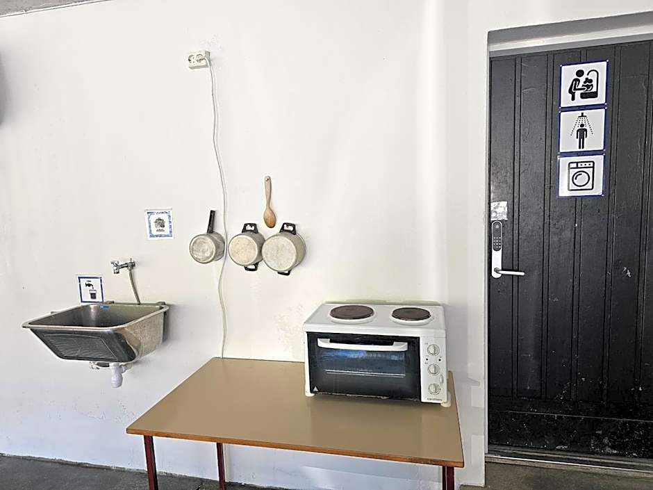 Brufjell Hostel & Parking