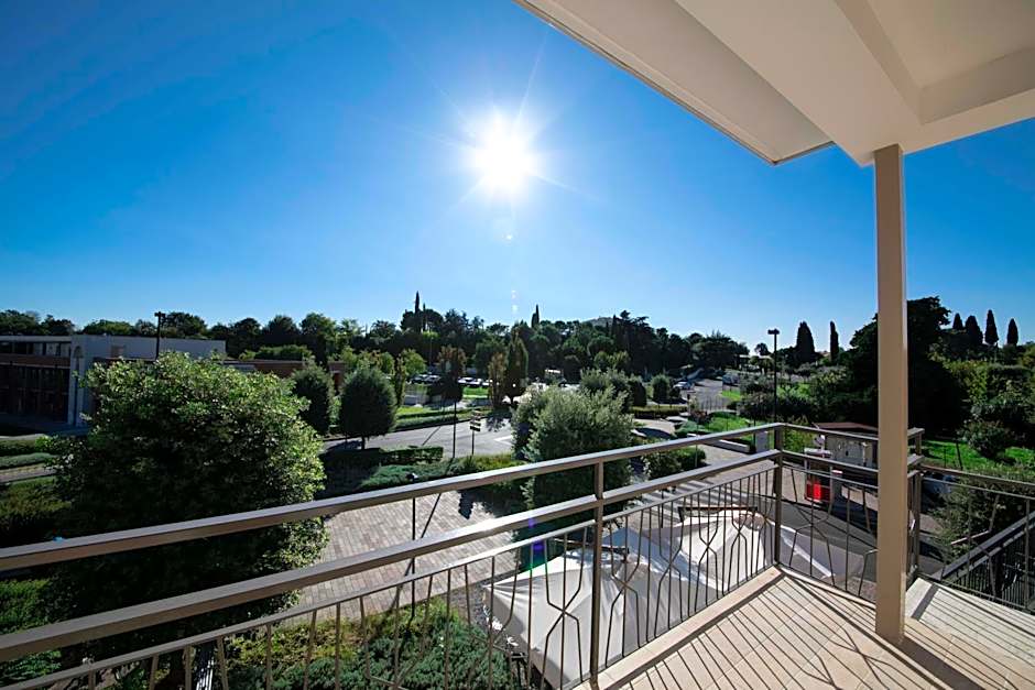 Apart-Hotel la Rocchetta