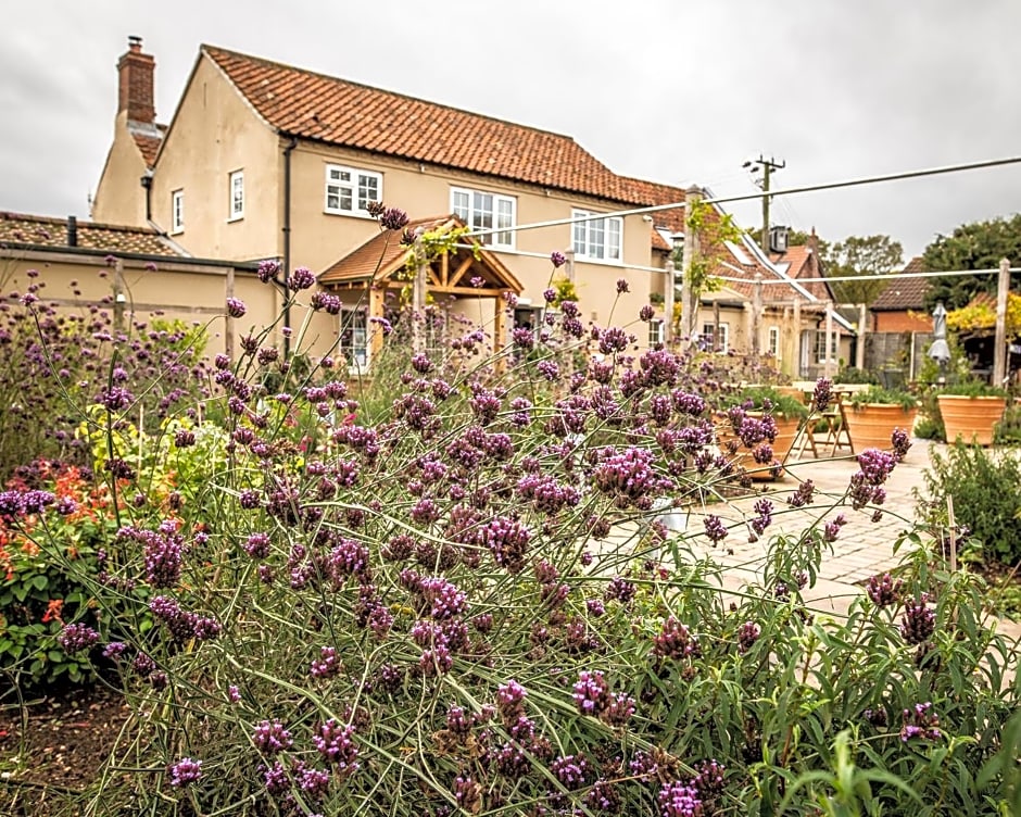 The Three Horseshoes