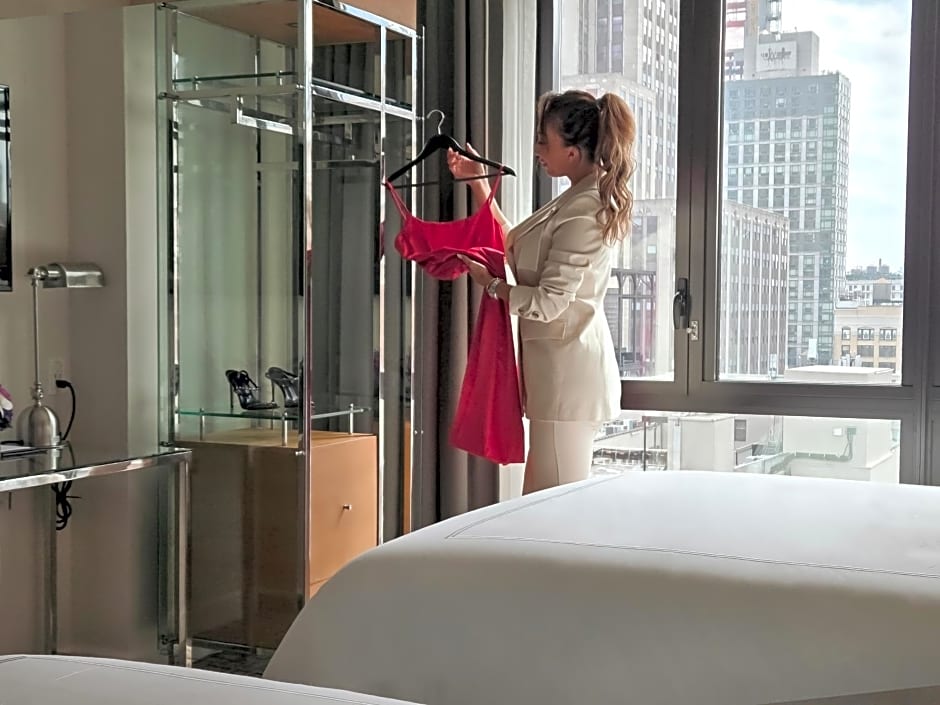 Executive Hotel Le Soleil New York