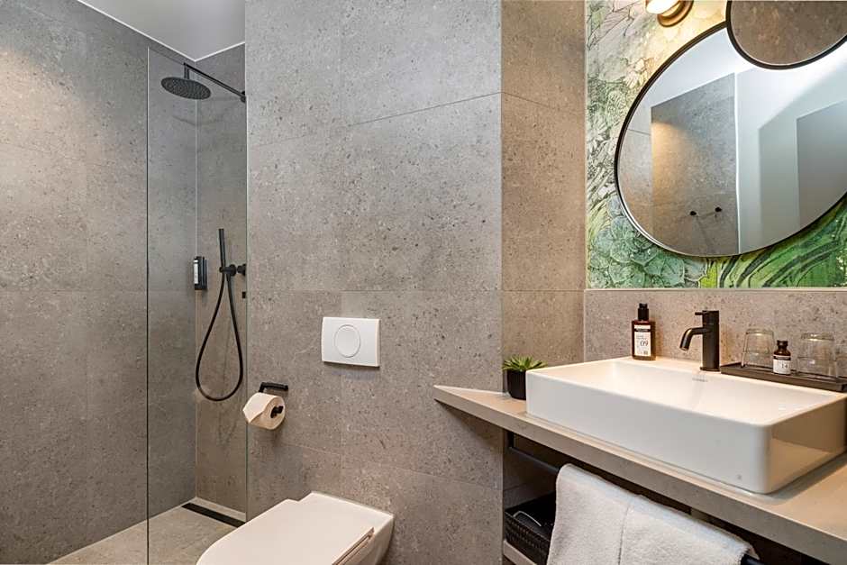 KOOS Hotel&Apartments