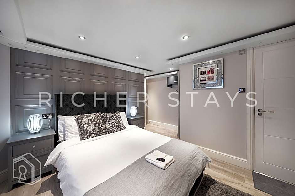 Hackney Suites - En-suite rooms & amenities