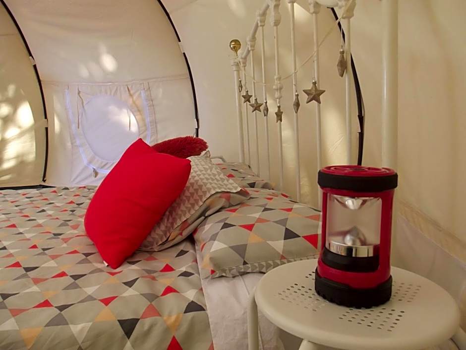 Photo 1 of 2 of Tent