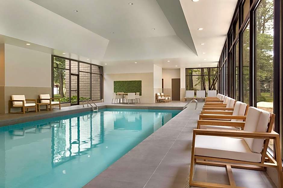 DoubleTree by Hilton Hotel Toronto Airport West